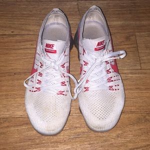 These are size 8 in women’s Nike Vapormax’s